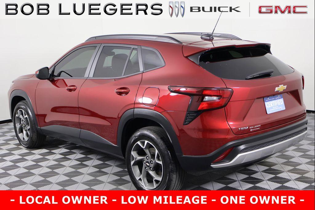 used 2024 Chevrolet Trax car, priced at $22,965