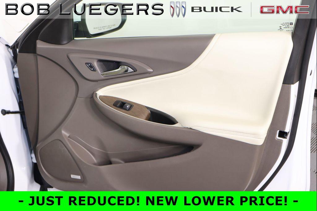 used 2024 Chevrolet Malibu car, priced at $26,484