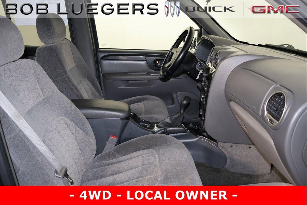 used 2004 GMC Envoy car, priced at $7,988