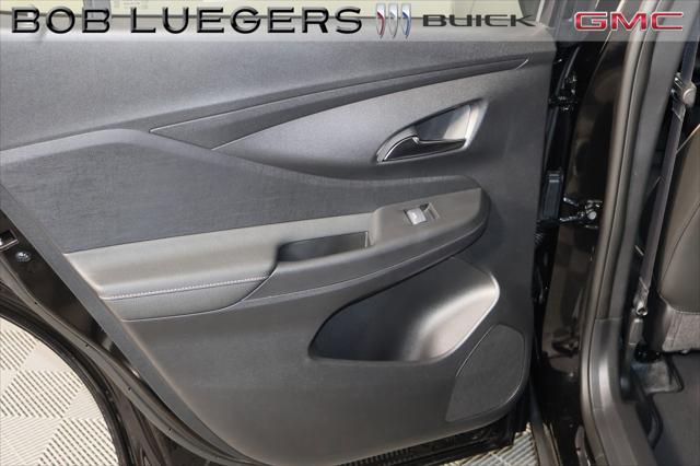 new 2025 Buick Envista car, priced at $30,975