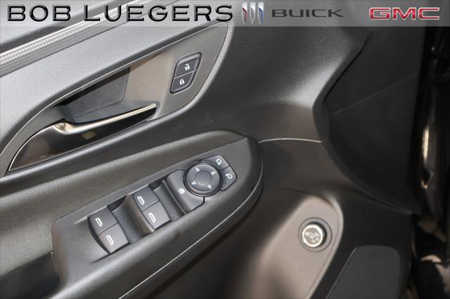 new 2025 Buick Envista car, priced at $30,975