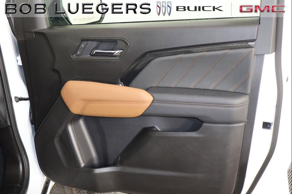 new 2025 GMC Canyon car, priced at $52,465