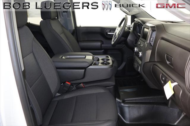 new 2025 GMC Sierra 1500 car, priced at $49,731