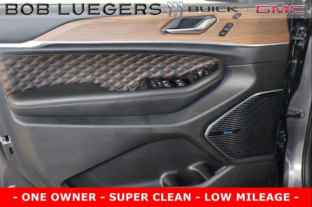 used 2022 Jeep Grand Cherokee car, priced at $45,988