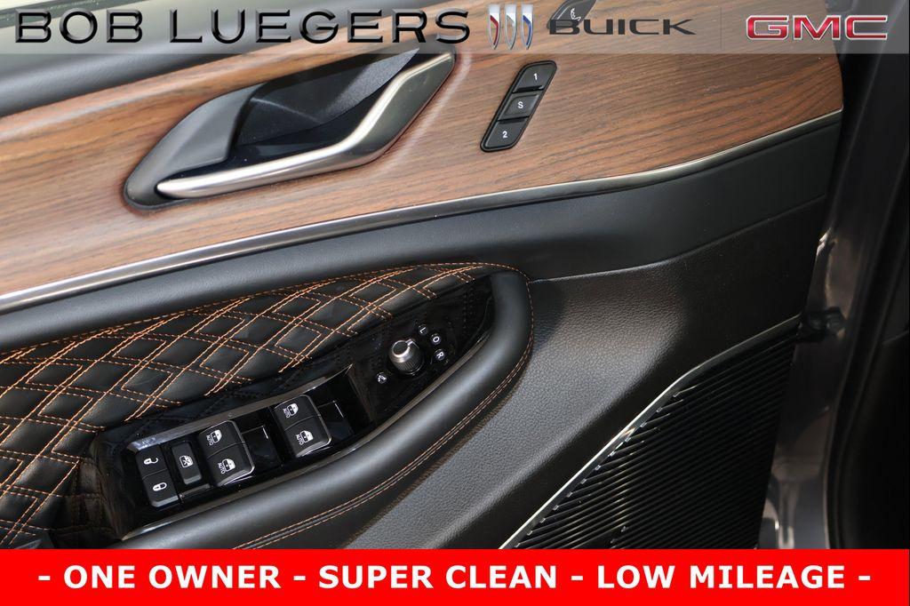 used 2022 Jeep Grand Cherokee car, priced at $45,988