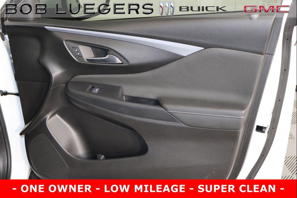 used 2025 Buick Envista car, priced at $23,598