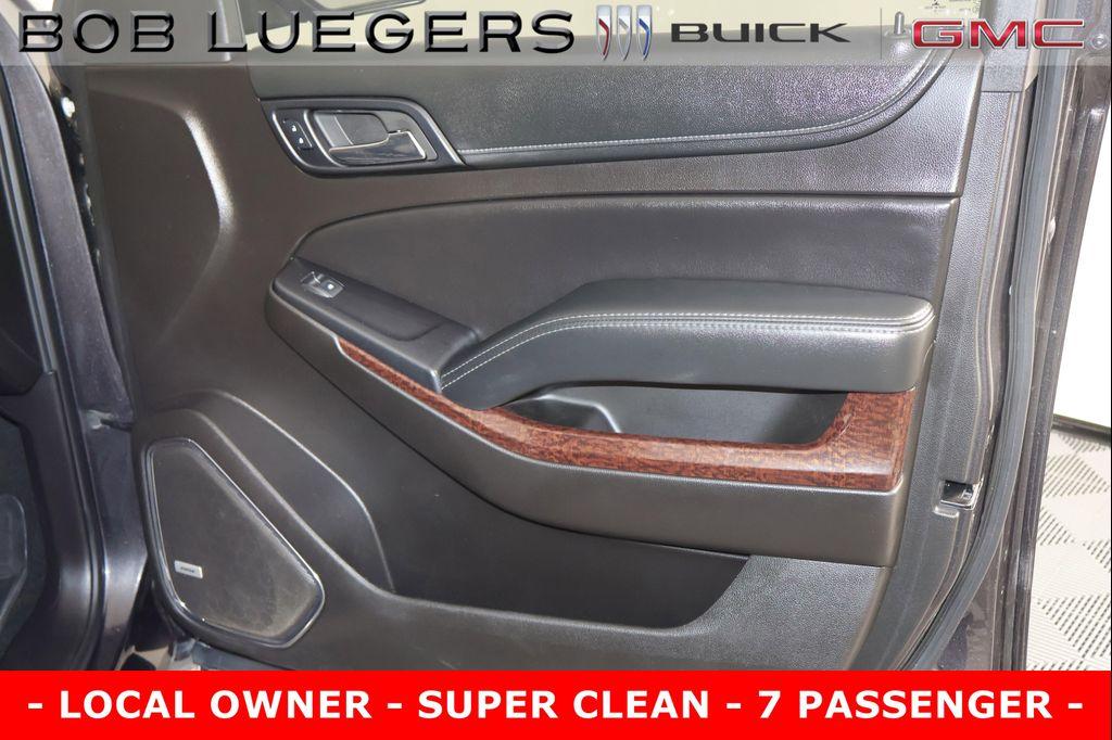 used 2017 GMC Yukon car, priced at $28,989