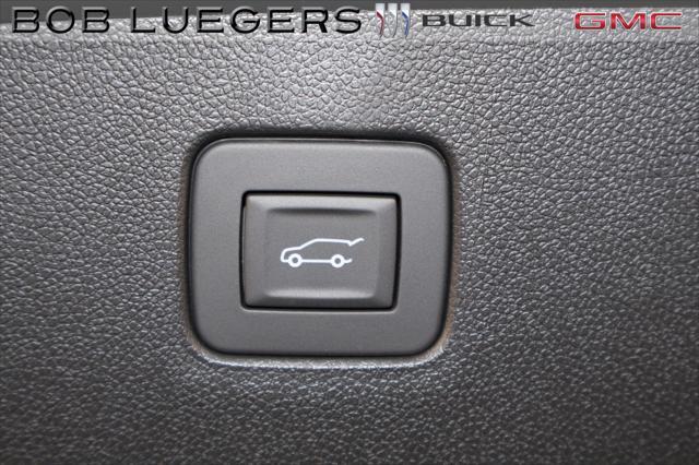 new 2025 Buick Envista car, priced at $26,615