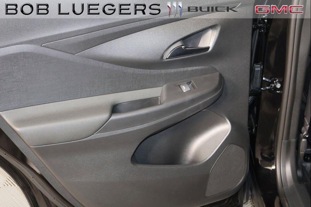 new 2025 Buick Envista car, priced at $25,965