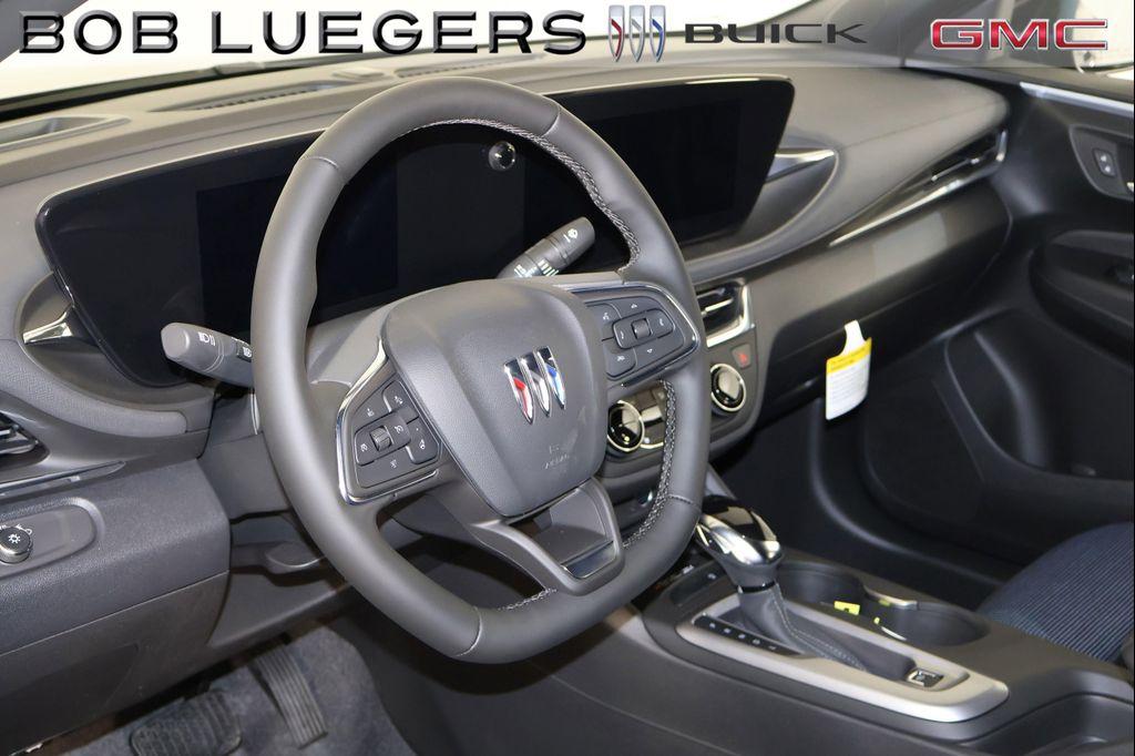 new 2025 Buick Envista car, priced at $25,965