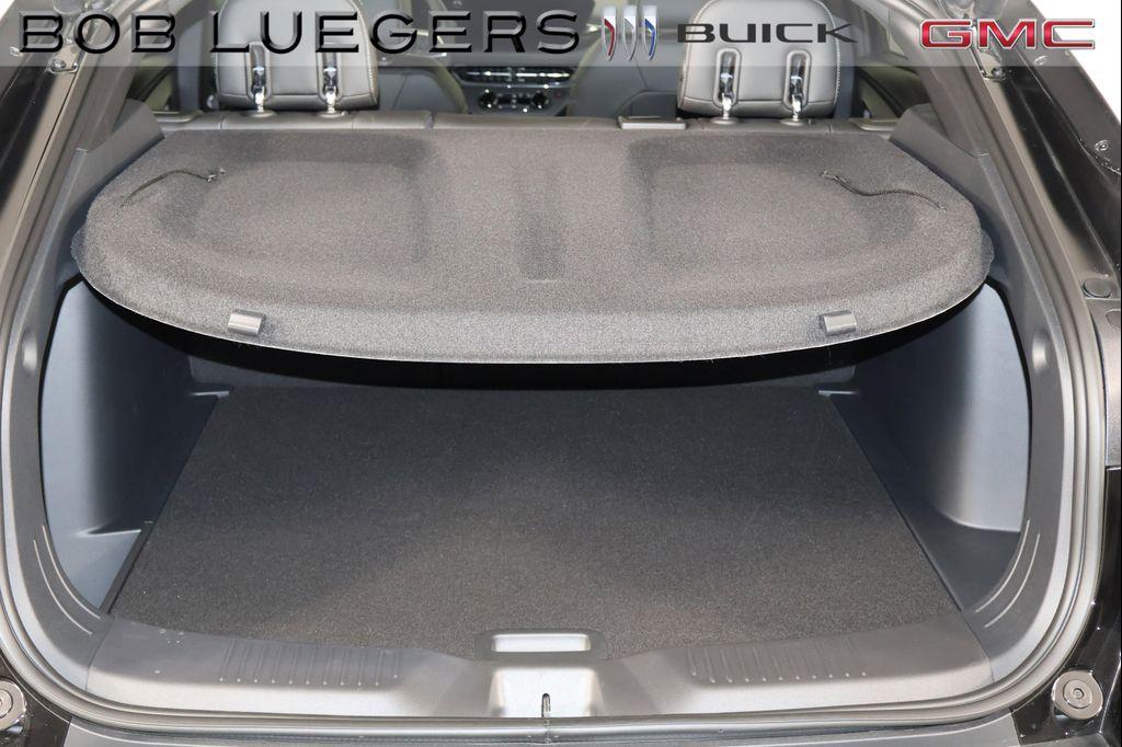 new 2025 Buick Envista car, priced at $25,965