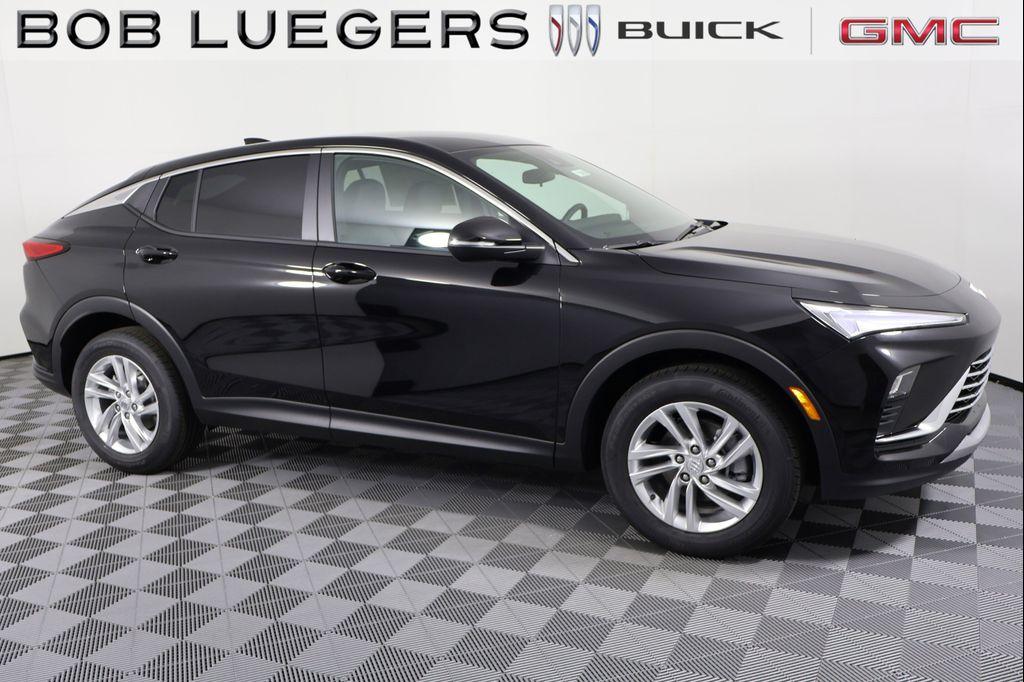 new 2025 Buick Envista car, priced at $25,965