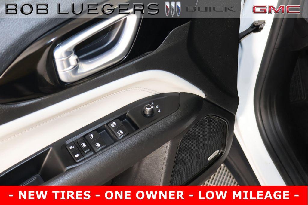 used 2022 Jeep Compass car, priced at $25,988