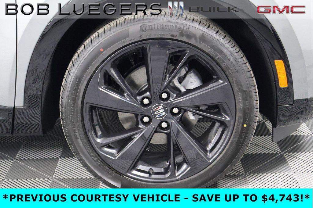 new 2025 Buick Envision car, priced at $38,992