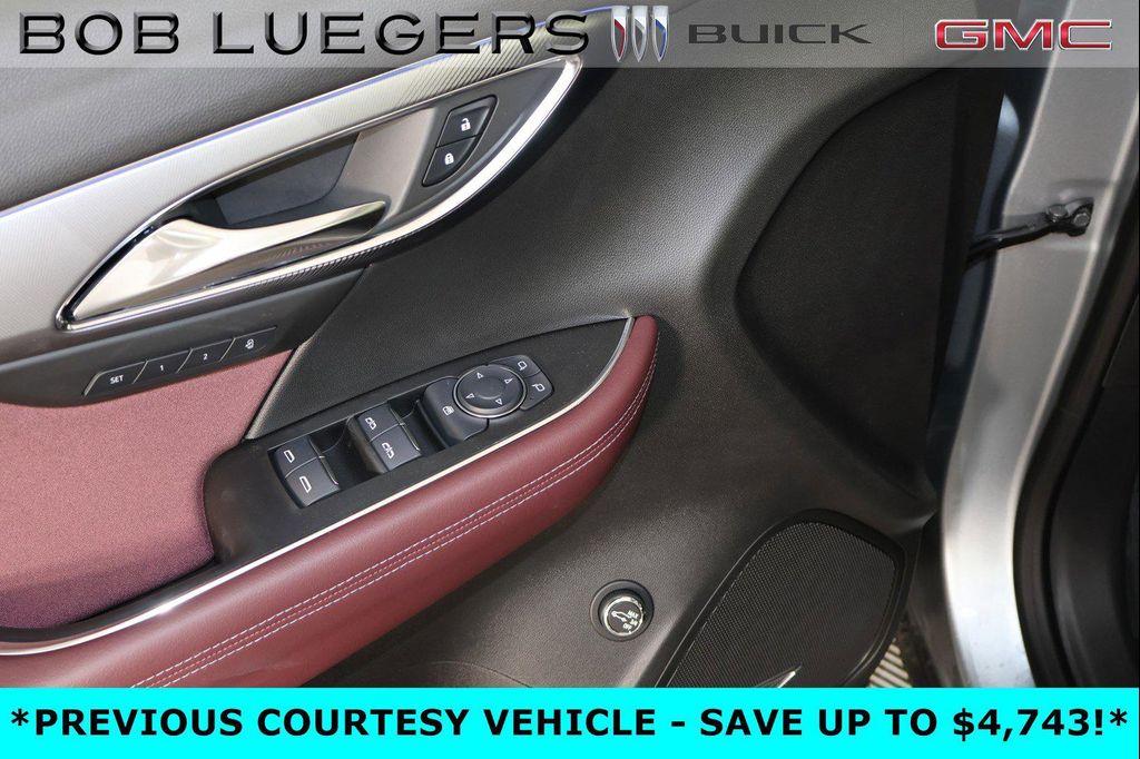 new 2025 Buick Envision car, priced at $38,992