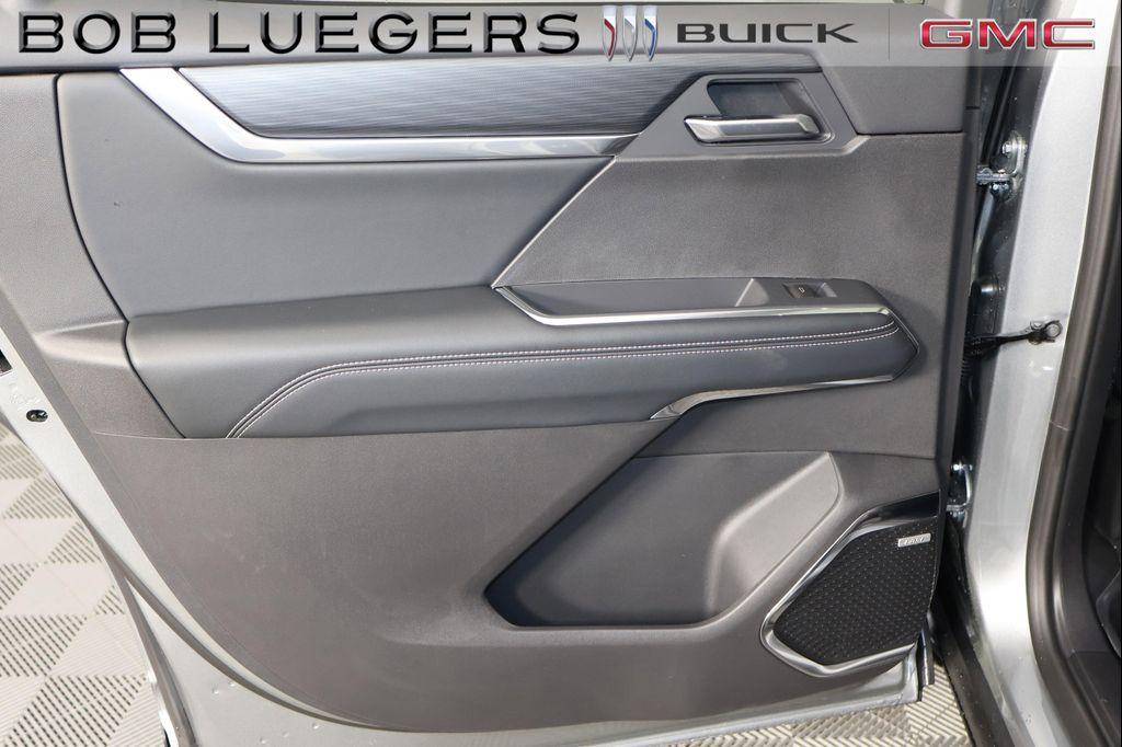 new 2026 GMC Acadia car, priced at $52,977