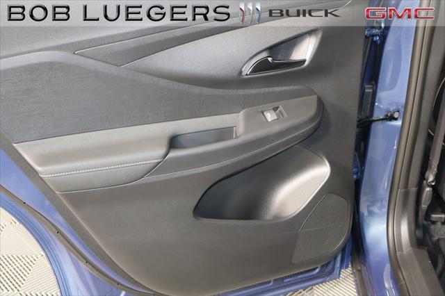 new 2025 Buick Envista car, priced at $30,247