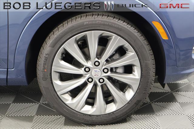 new 2025 Buick Envista car, priced at $30,247