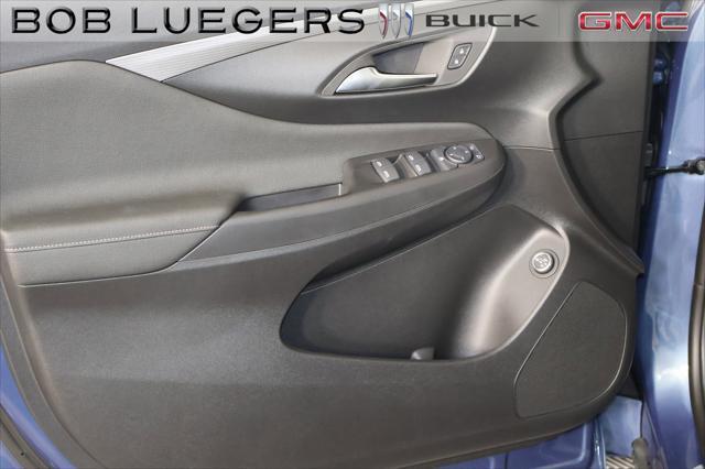 new 2025 Buick Envista car, priced at $30,247