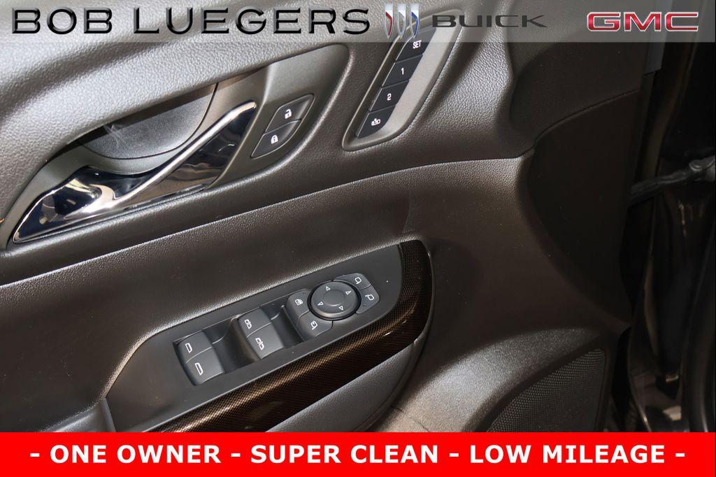 used 2023 GMC Acadia car, priced at $40,966