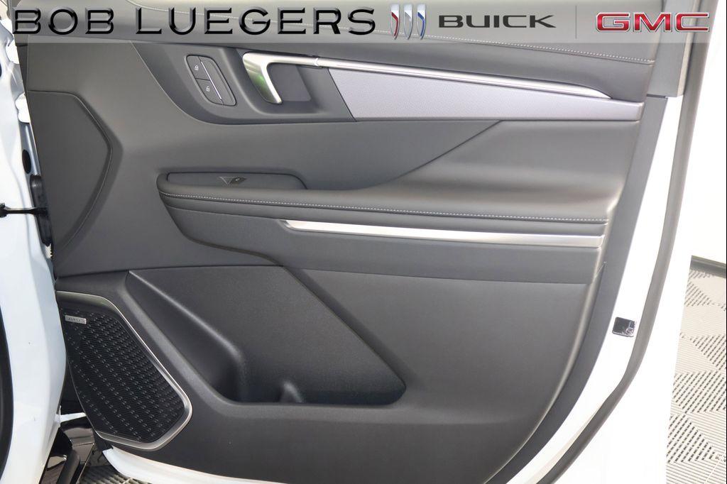 new 2026 Buick Enclave car, priced at $53,957