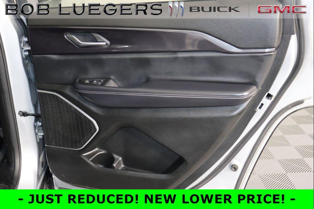 used 2021 Jeep Grand Cherokee L car, priced at $31,555