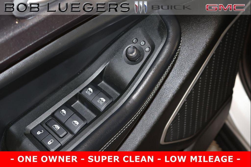 used 2021 Jeep Grand Cherokee L car, priced at $30,988