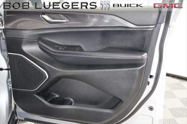 used 2021 Jeep Grand Cherokee L car, priced at $34,944