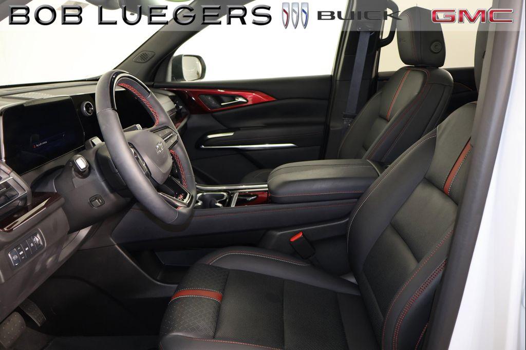 used 2024 Chevrolet Traverse car, priced at $51,944