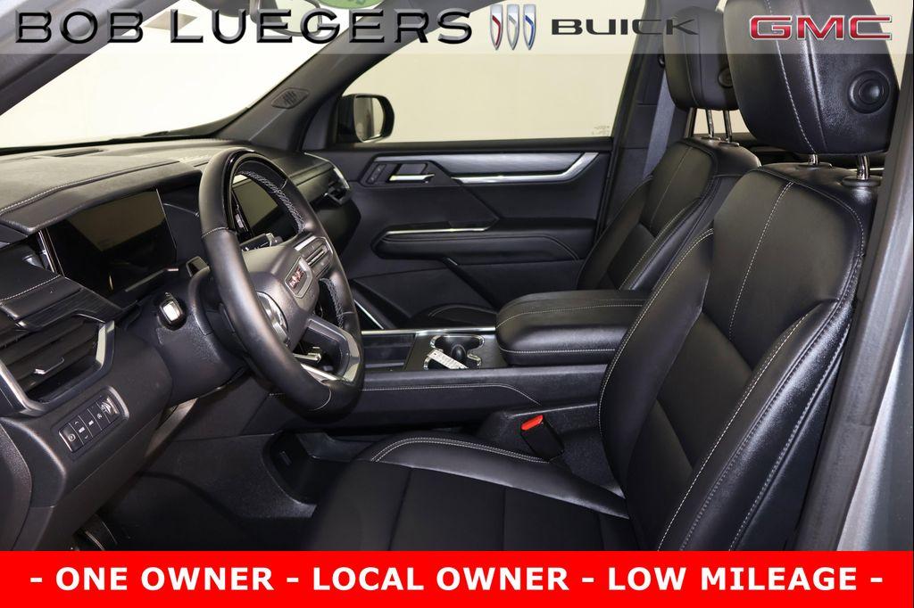 used 2025 GMC Acadia car, priced at $50,544