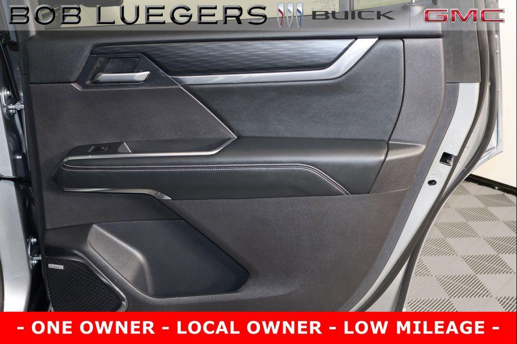 used 2025 GMC Acadia car, priced at $50,544