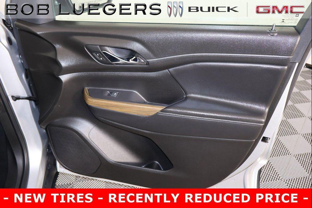 used 2019 GMC Acadia car, priced at $21,589