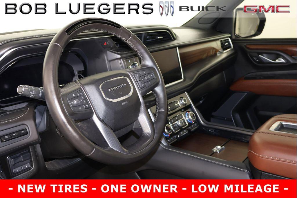 used 2023 GMC Yukon XL car, priced at $76,988