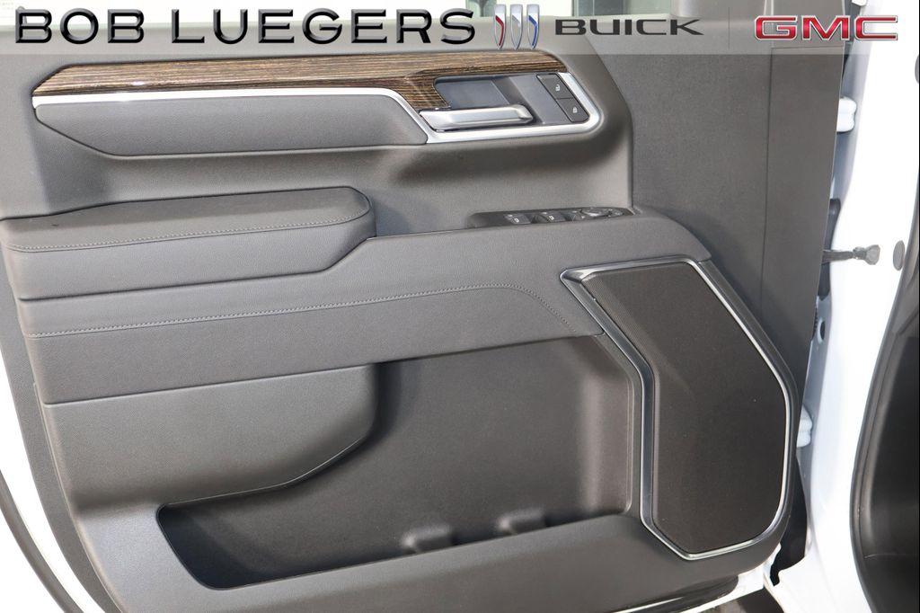 new 2026 GMC Sierra 2500 car, priced at $63,426