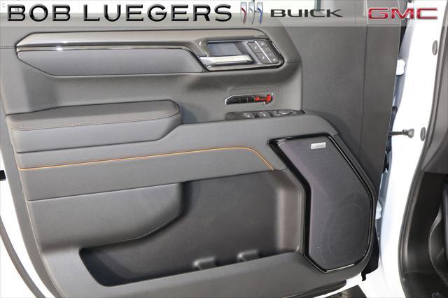new 2025 GMC Sierra 1500 car, priced at $70,643