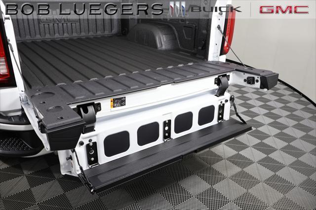 new 2025 GMC Sierra 1500 car, priced at $70,643