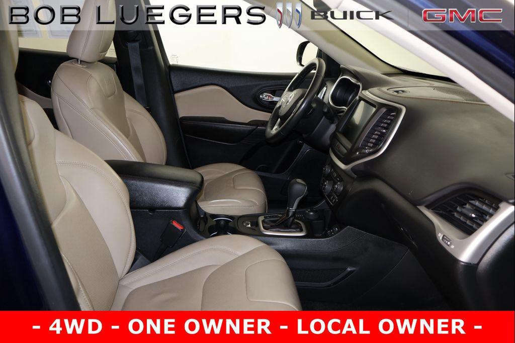 used 2016 Jeep Cherokee car, priced at $11,989