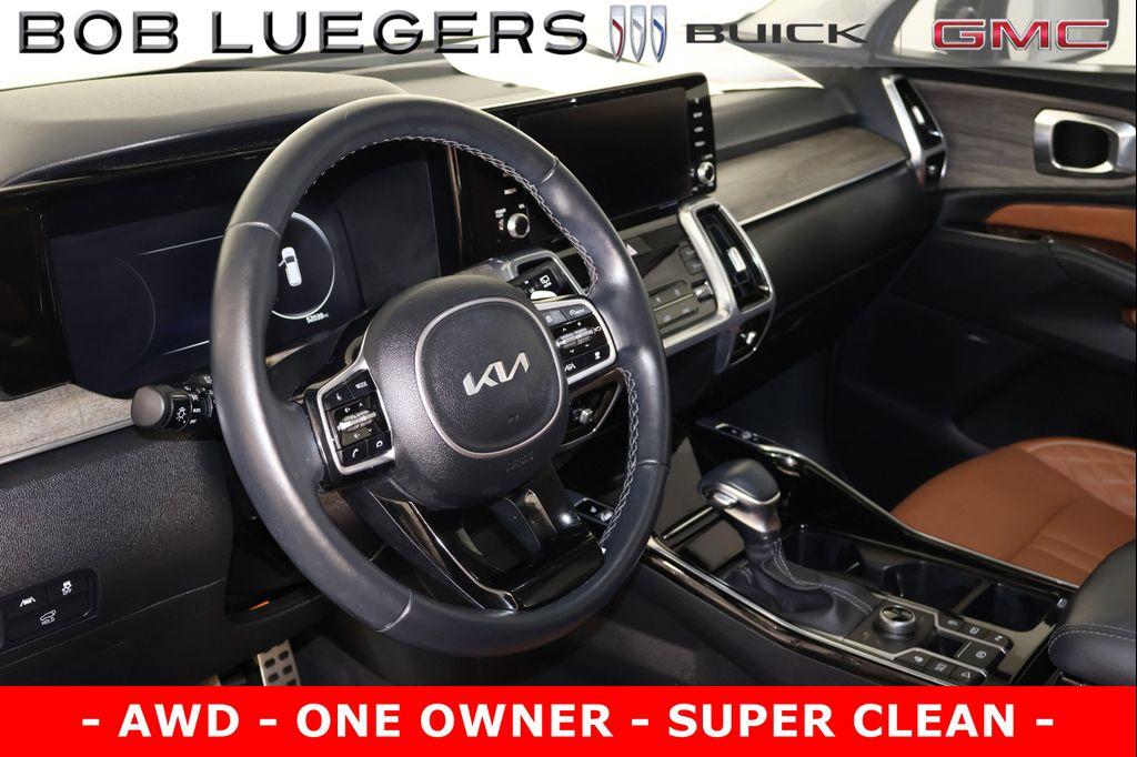 used 2023 Kia Sorento car, priced at $32,655