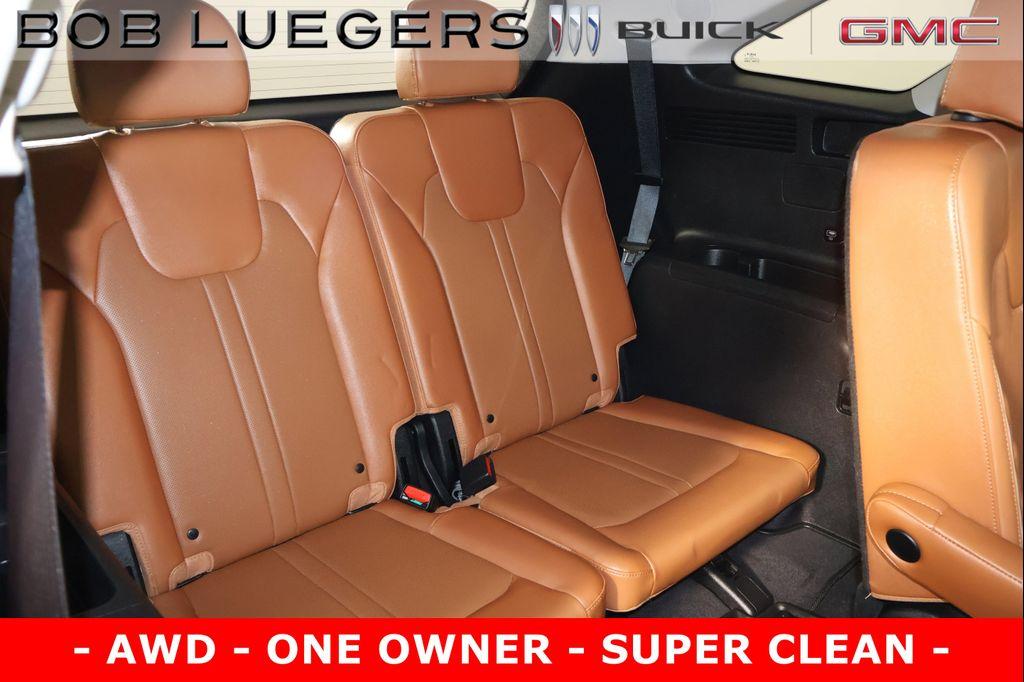 used 2023 Kia Sorento car, priced at $32,655