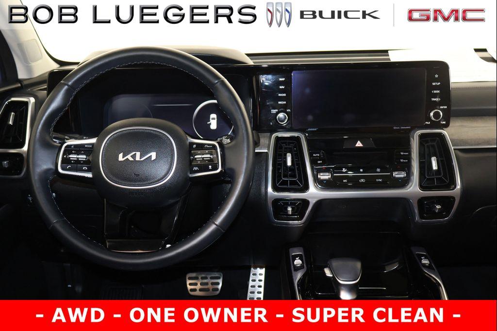 used 2023 Kia Sorento car, priced at $32,655
