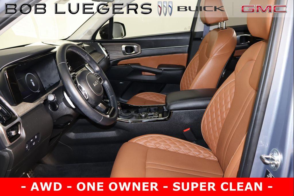 used 2023 Kia Sorento car, priced at $32,655