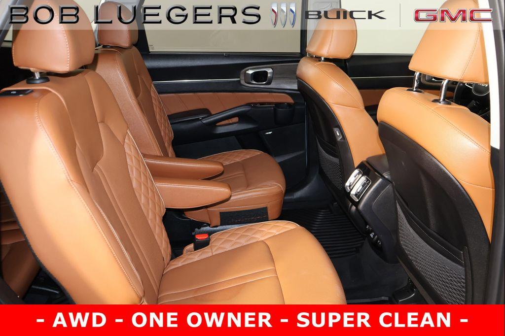 used 2023 Kia Sorento car, priced at $32,655