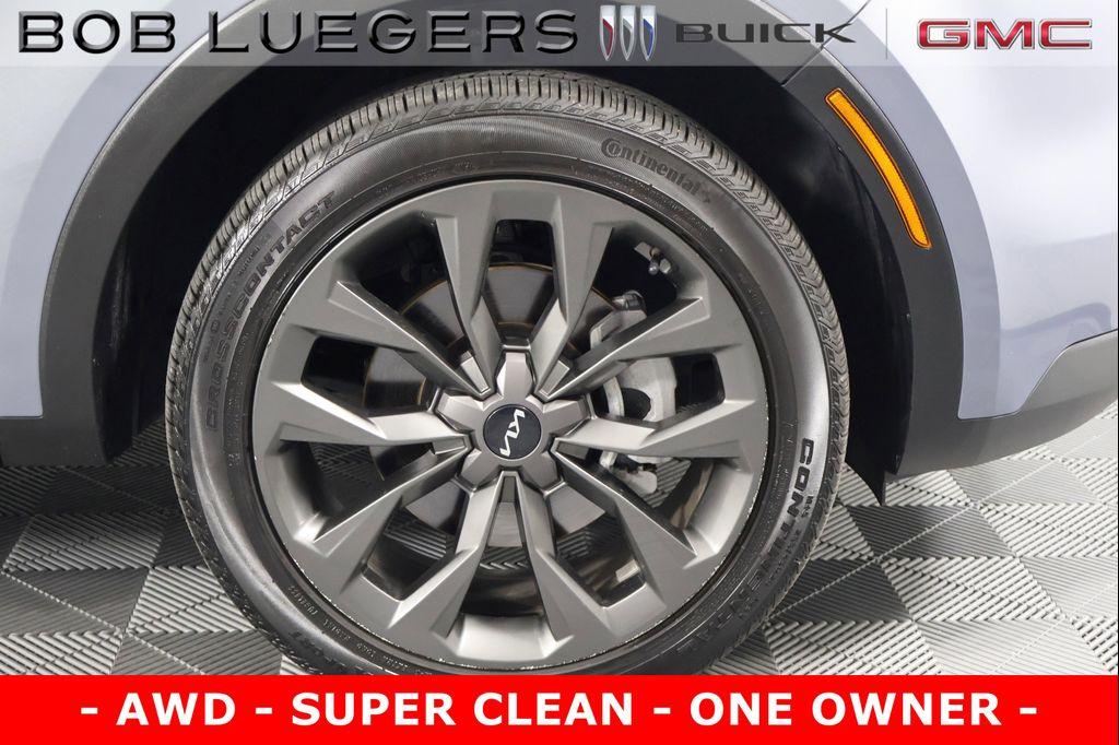 used 2023 Kia Sorento car, priced at $33,988