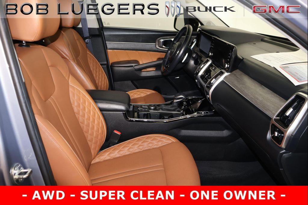 used 2023 Kia Sorento car, priced at $33,988