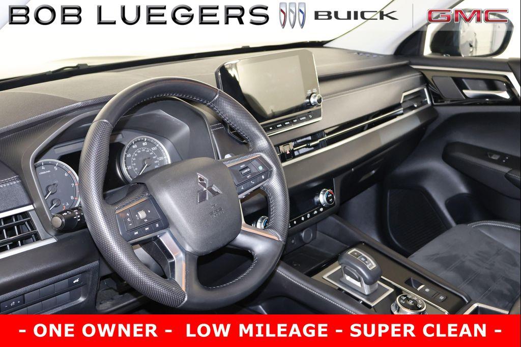used 2022 Mitsubishi Outlander car, priced at $24,966