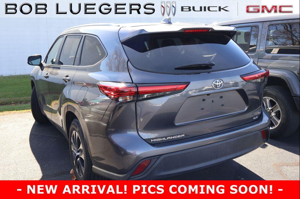 used 2023 Toyota Highlander car, priced at $39,986