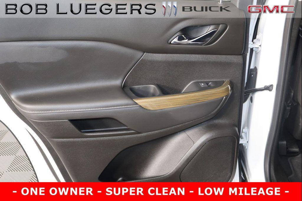 used 2023 GMC Acadia car, priced at $33,965