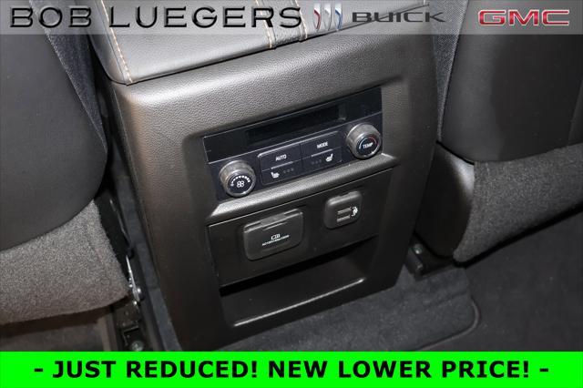 used 2021 Chevrolet Traverse car, priced at $35,966