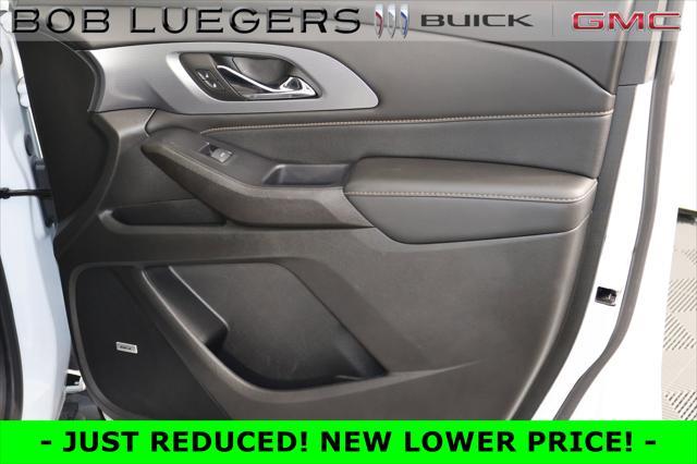 used 2021 Chevrolet Traverse car, priced at $35,966