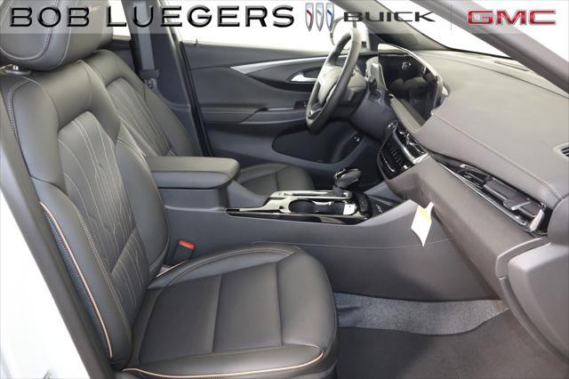 new 2025 Buick Envista car, priced at $30,357